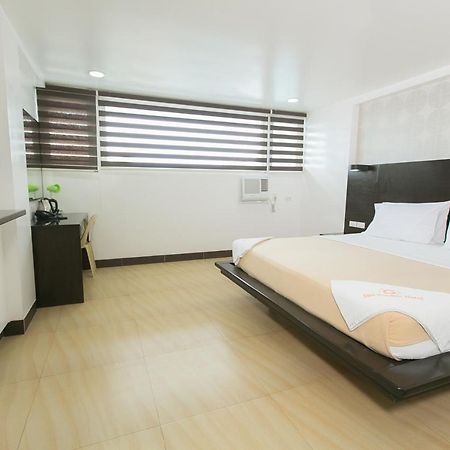 Sun Garden Hotel Tarlac 外观 照片